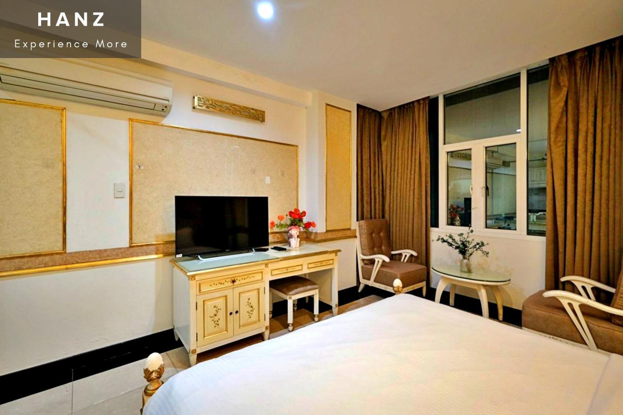 S79 Residences 345 Apartment