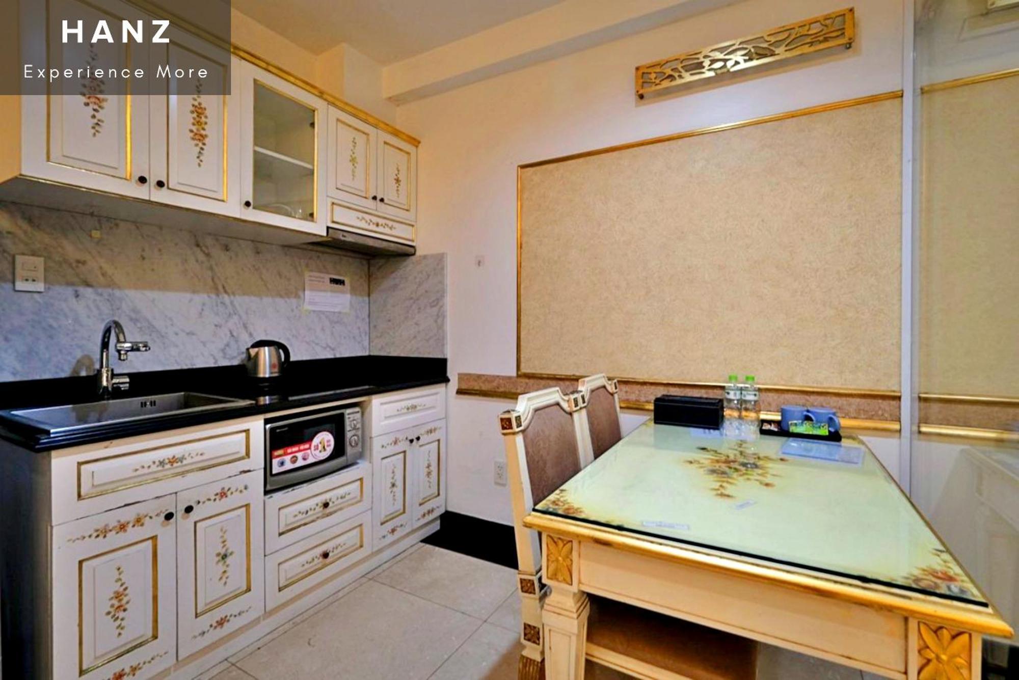 Apartment S79 Residences 345
