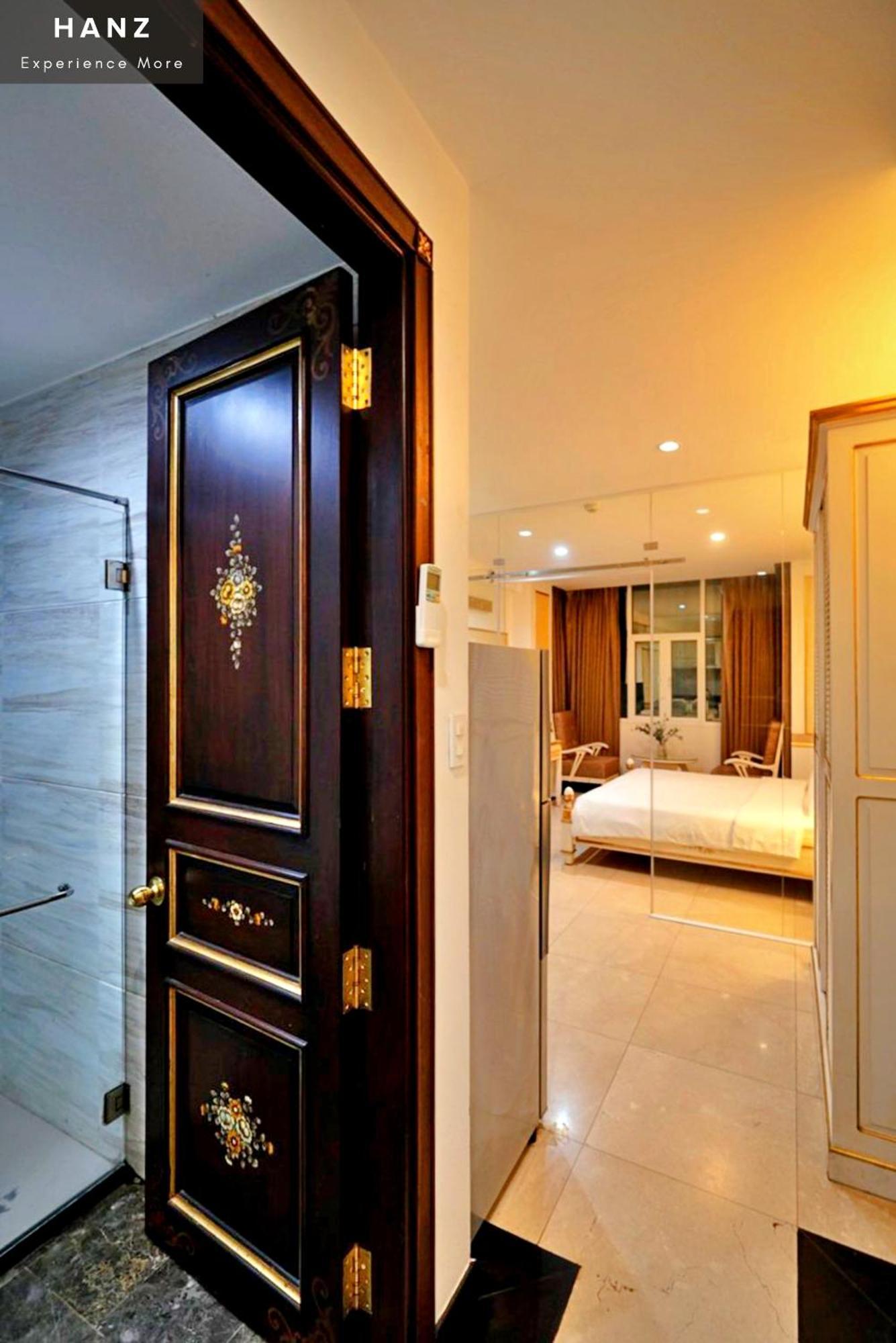 S79 Residences 345 *